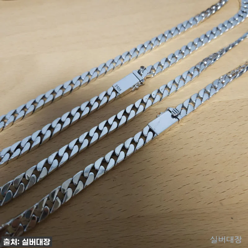 힙합 감성 뿜뿜! '8mm 실버 92 관련 이미지 2