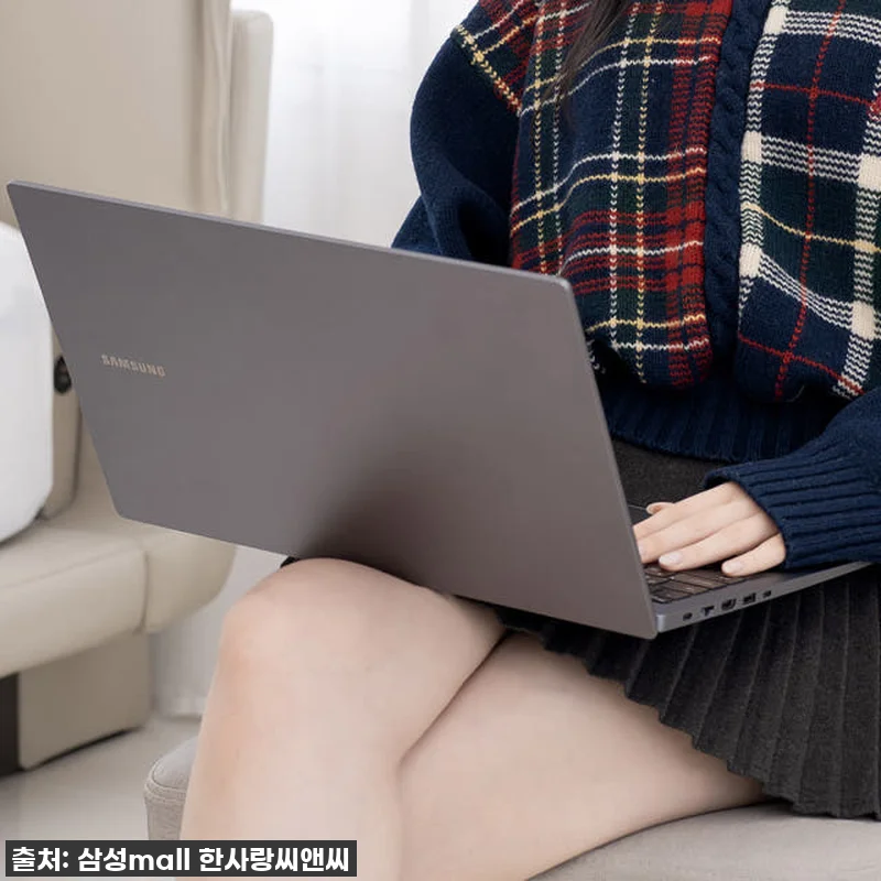 가벼움과 성능을 모두 잡았다! 삼성 관련 이미지 3