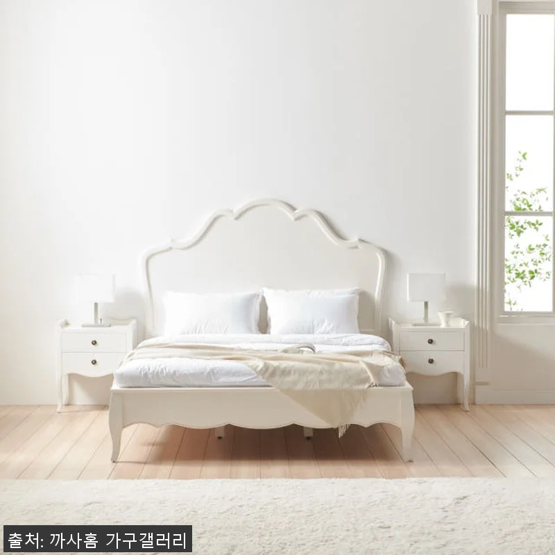 까사홈 샤인 아이보리 엔틱 원목 침대 관련 이미지 1