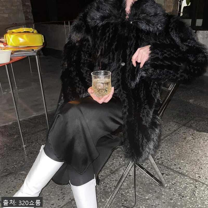 320쇼룸 에코퍼 넥라인 후크 4버튼 관련 이미지 1