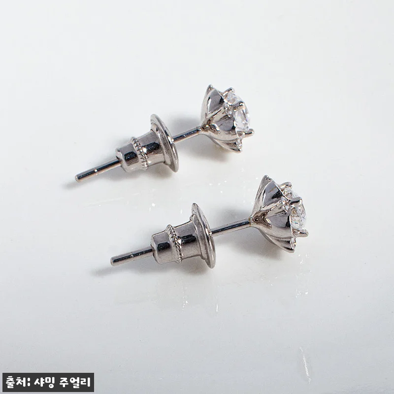 3부 다이아 연꽃 귀걸이 찐후기 체크, 데일리부터 예물 선물까지 눈여겨볼 디자인 9 3부 다이아 연꽃 귀걸이 찐후기 체크 관련 이미지 1