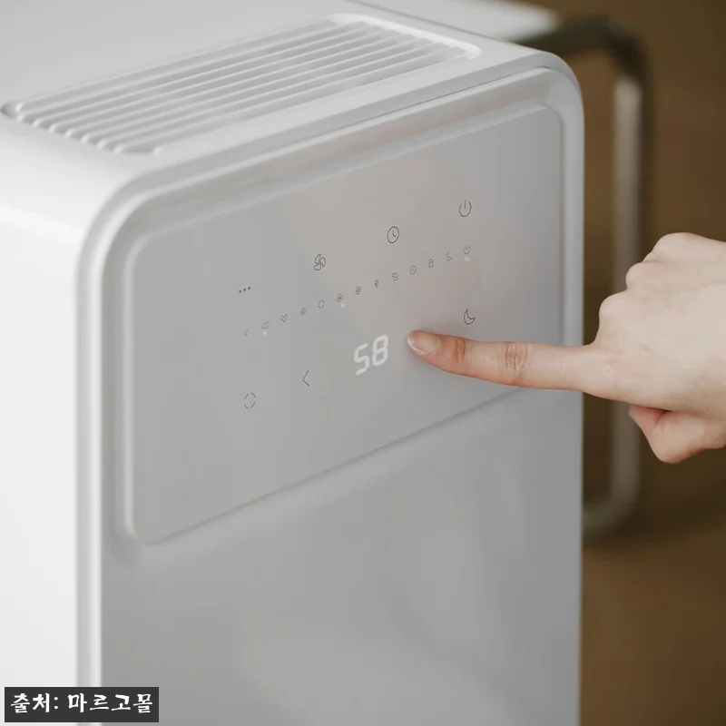 마르고몰 4계절 초강력 컴프레셔 제습기 11L, 꿉꿉한 집안 공기 바꾸는 이슈템 후기 15 마르고몰 4계절 초강력 컴프레셔 제습 관련 이미지 5