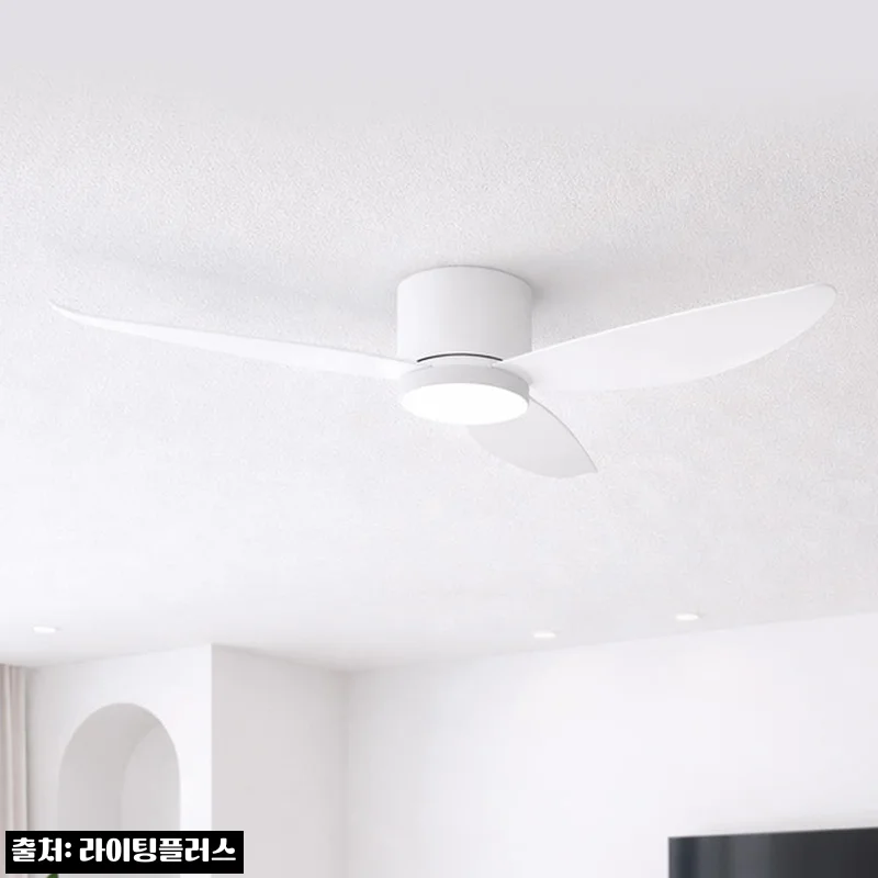 에어룩스 스마트 실링팬 LED 거실조명 V2 113cm 스노우화이트, 조명·공기순환을 한 번에 챙기는 이슈템